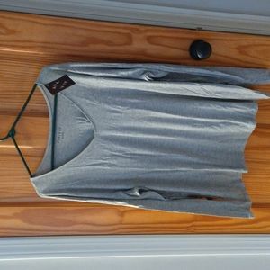 Long sleeve v neck tee NWT